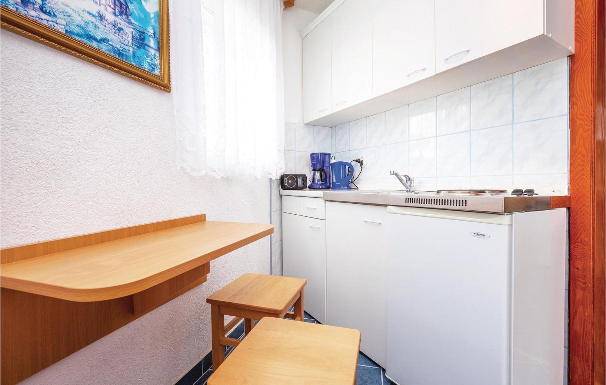 Stunning Apartment In Crikvenica With Wifi Exteriör bild