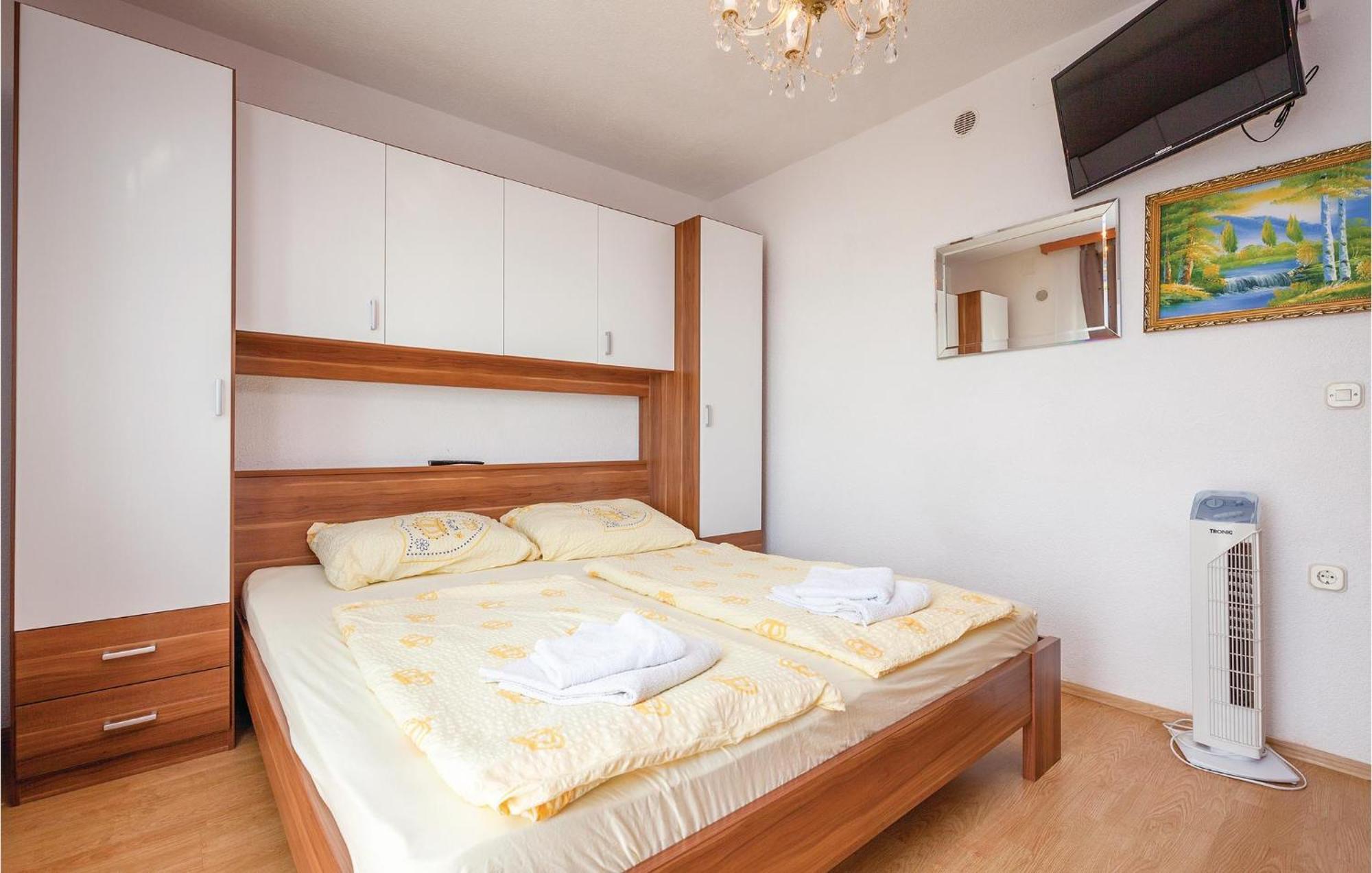 Stunning Apartment In Crikvenica With Wifi Exteriör bild