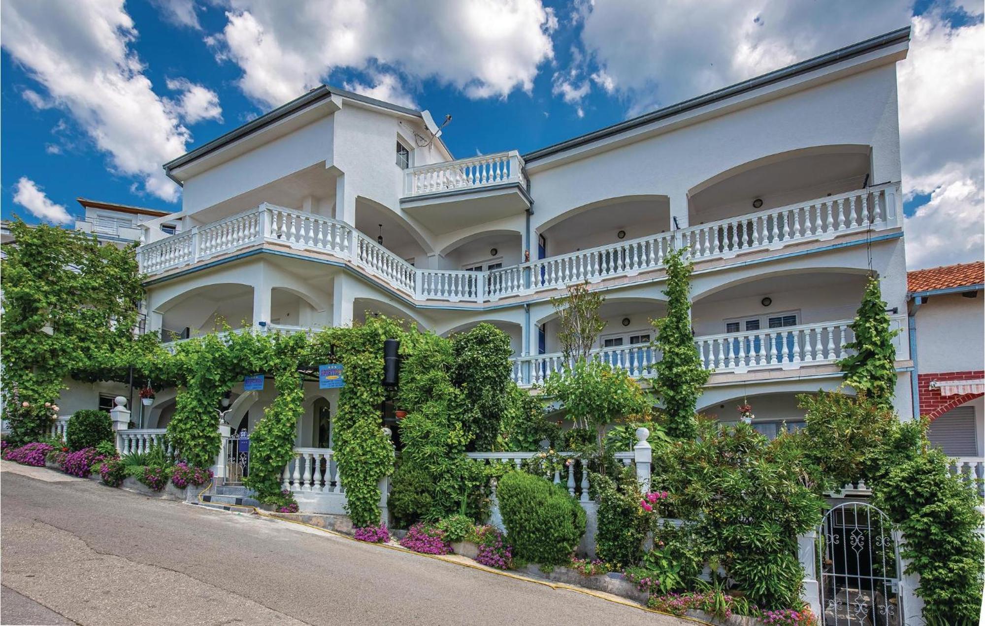 Stunning Apartment In Crikvenica With Wifi Exteriör bild